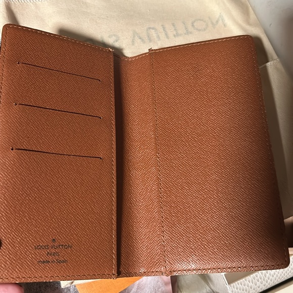 LV Monogram Bifold Long Wallet - Picture 3 of 5